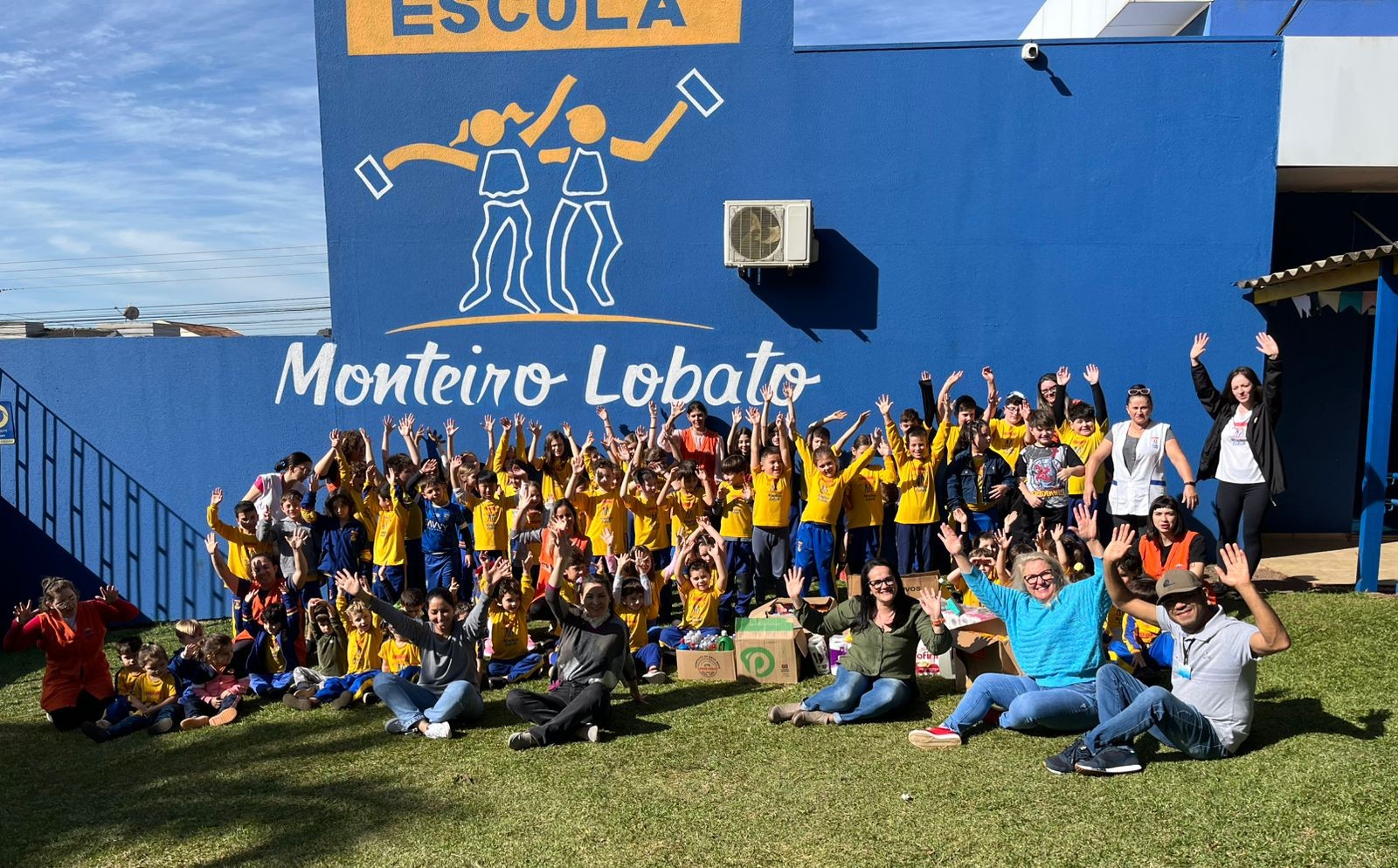 festa-junina-da-escola-monteiro-lobato-promove-solidariedade-em-prol-do-recanto-da-crianca-4.jpeg